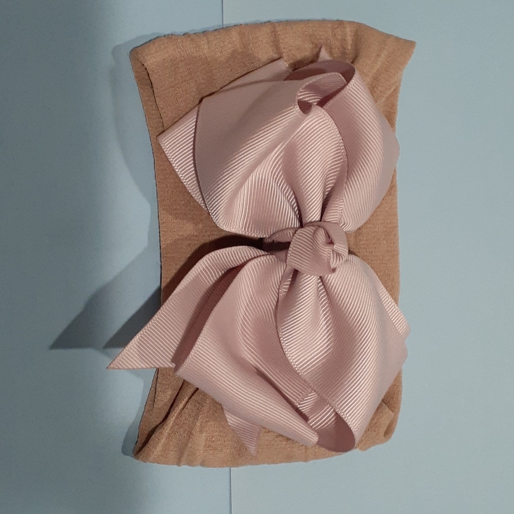 Bows - Picture 3 of 5